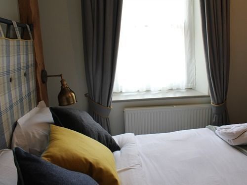 The Woodstock Arms Hotel Bagian luar foto